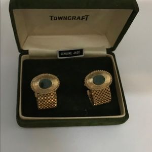 Cufflinks Gold with Jade Wrap-a-Round